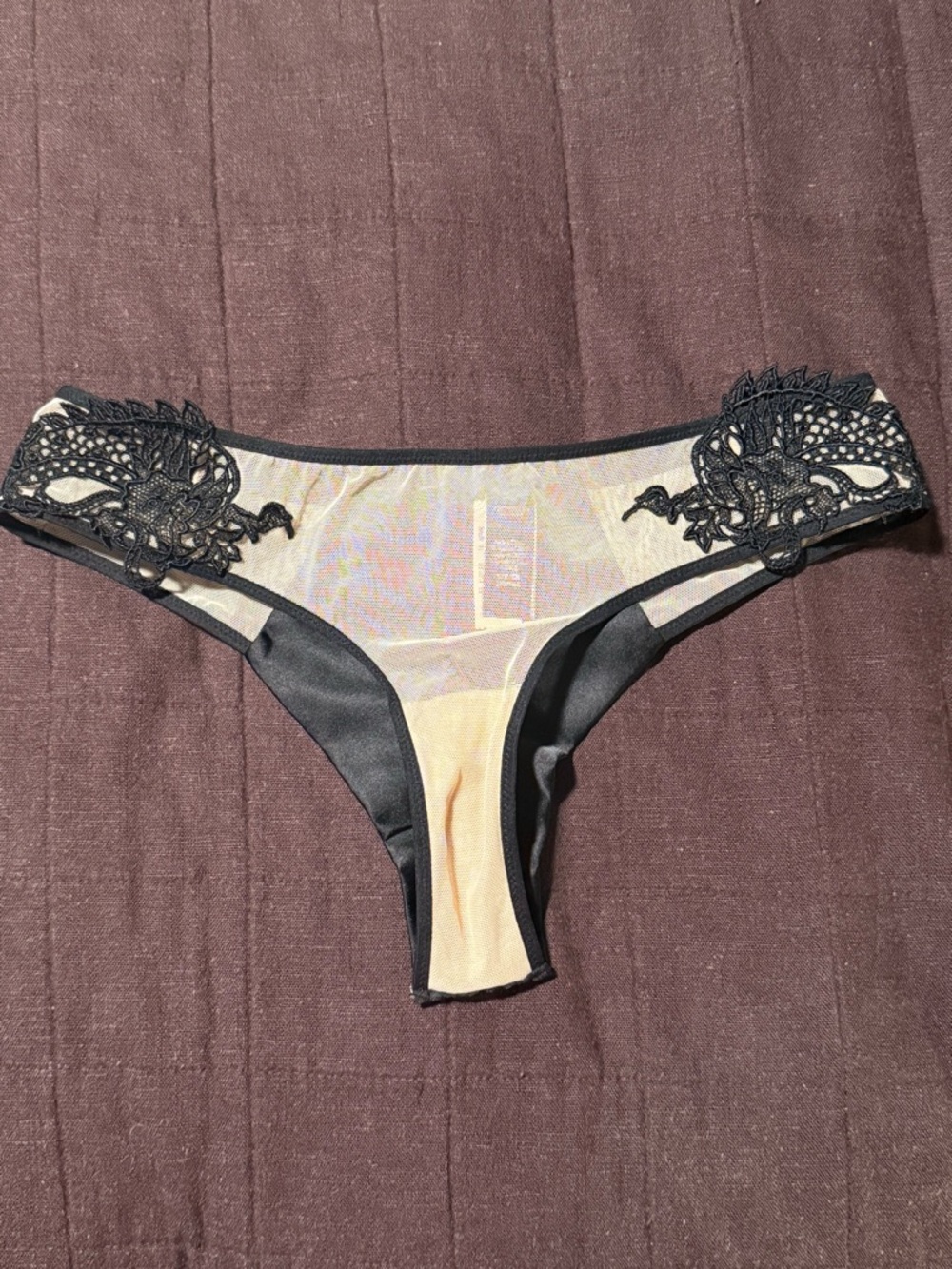 Victoria's Secret Luxe Lingerie Dragon Applique Cheeky Panty Small